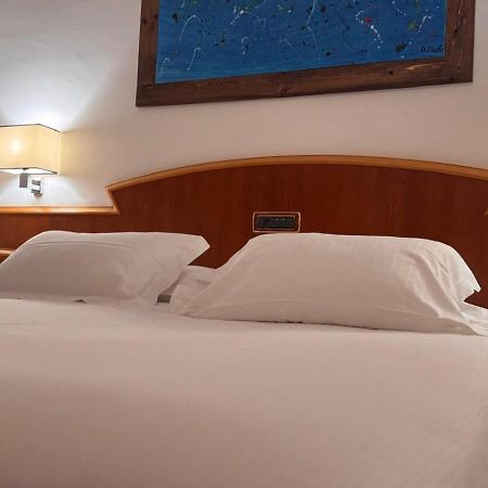 Sunshine Club Hotel Centro Benessere Ricadi Bagian luar foto