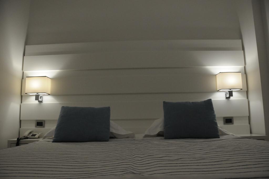 Sunshine Club Hotel Centro Benessere Ricadi Bagian luar foto