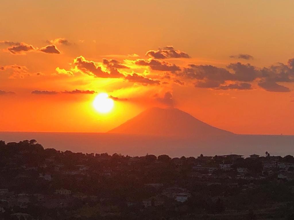 Sunshine Club Hotel Centro Benessere Ricadi Bagian luar foto